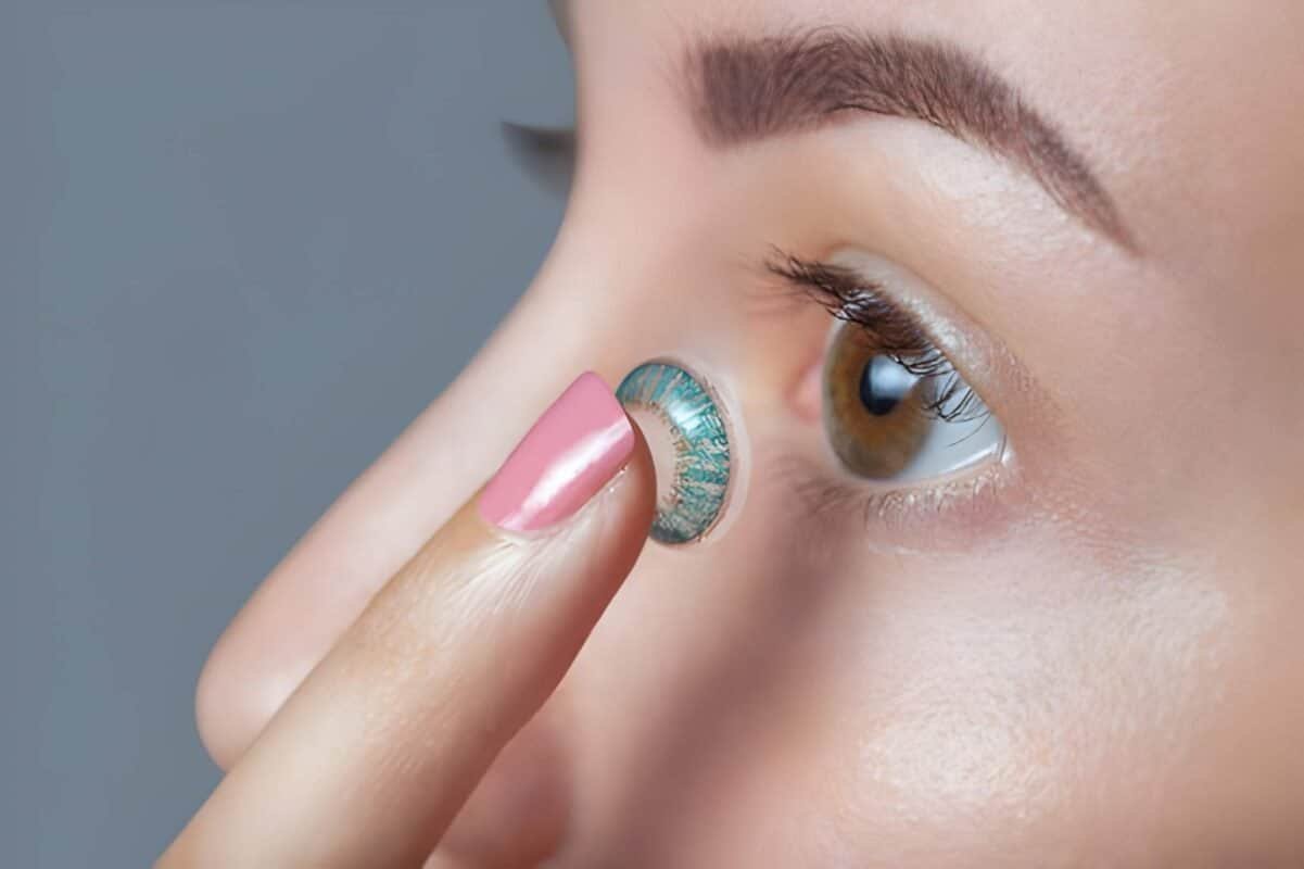 best contact lens for black eyes