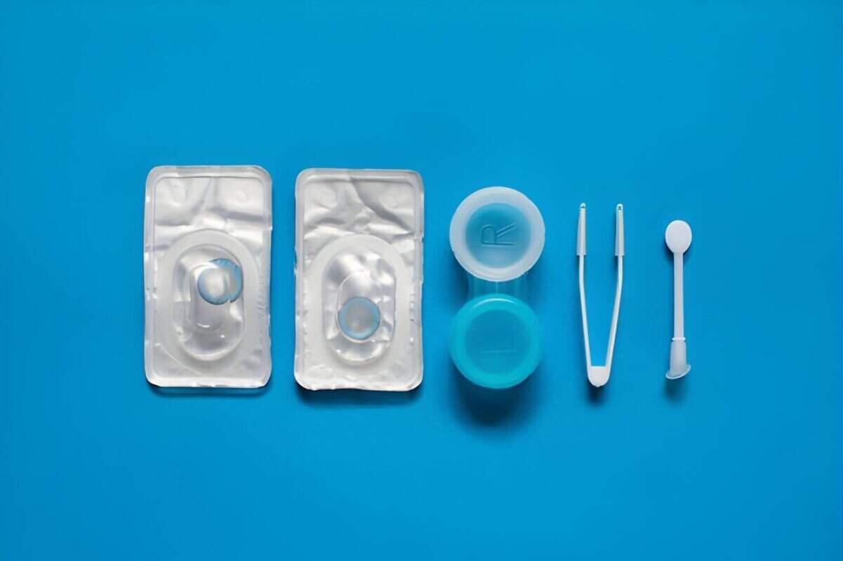 types of contact lens applicator
